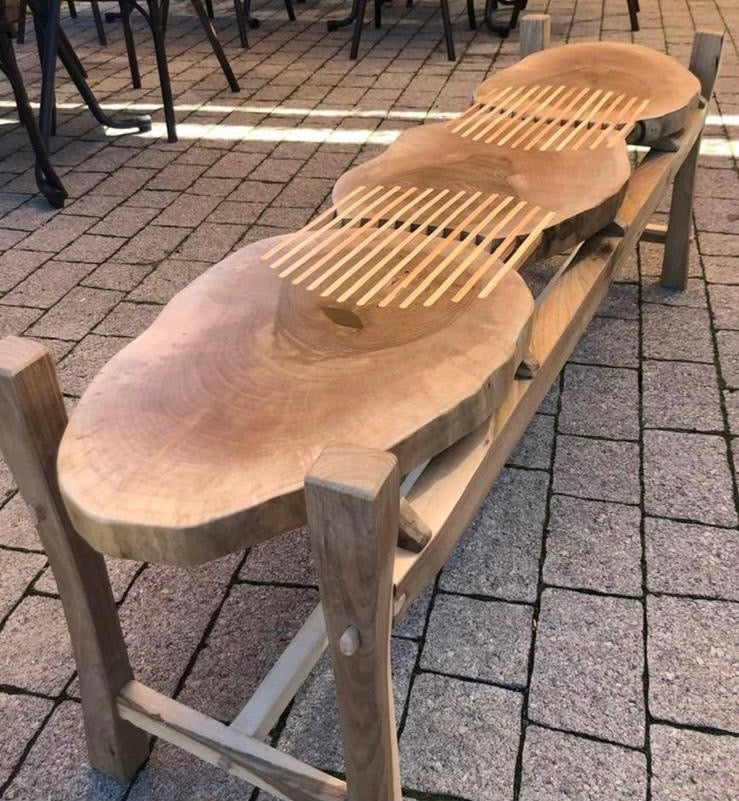 Banc rond artisanal – Design sculptural