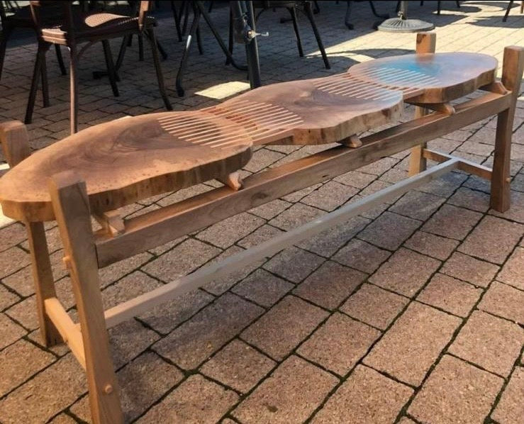 Banc rond artisanal – Design sculptural